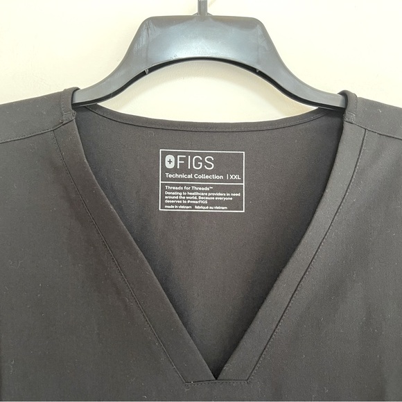 FIGS Casma Three-Pocket Black Scrub Top, size XXL - Picture 4 of 7
